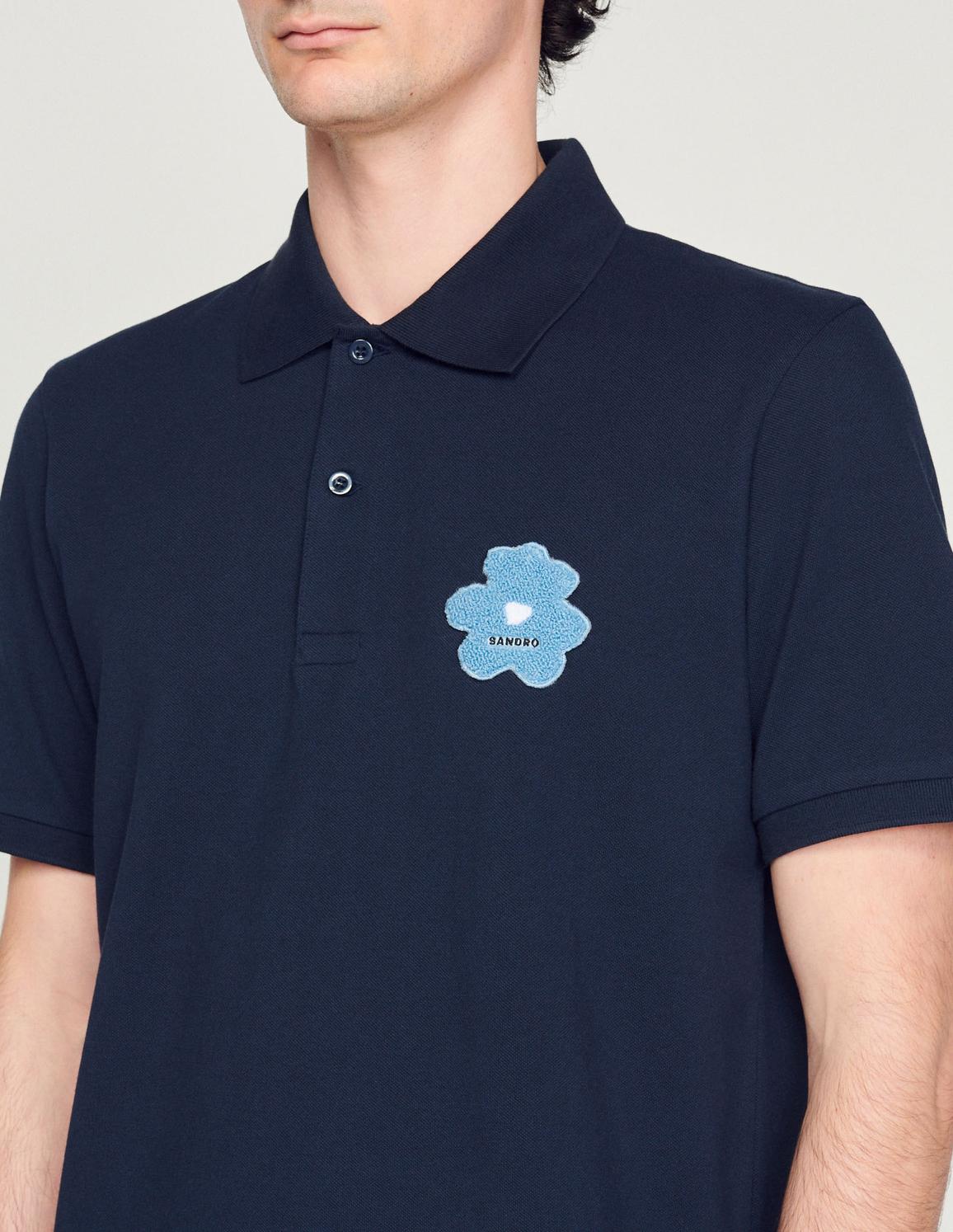 Çiçek Figür Detaylı Polo Yaka T-shirt